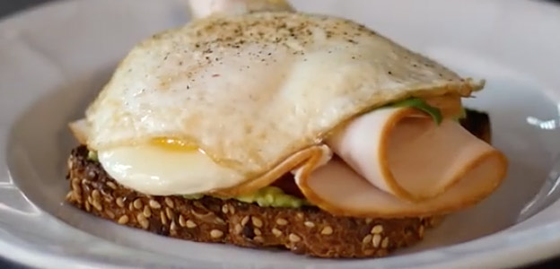 Avocado Toast Recipe (w/ Optional Turkey) from Weight Watchers