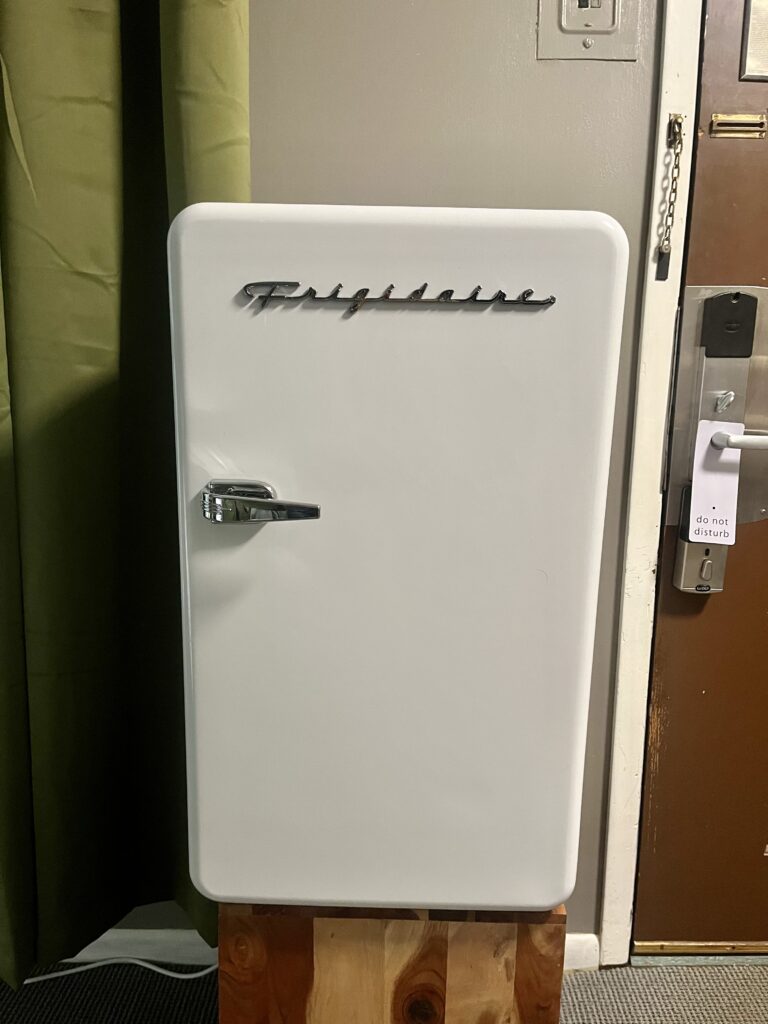 frigidaire retro mini fridge