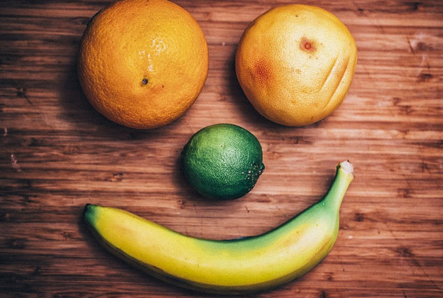 5-ways-eating-fruits-regularly-can-make-you-happier