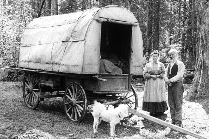 old conestoga wagon