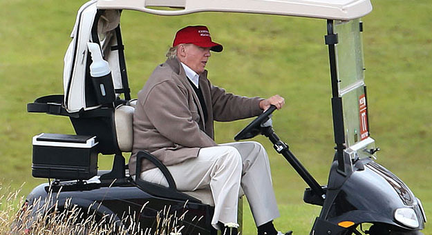 trump playing golf